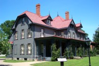 http://dbpedia.org/resource/James_A._Garfield_National_Historic_Site
