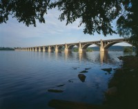 http://dbpedia.org/resource/Columbia–Wrightsville_Bridge